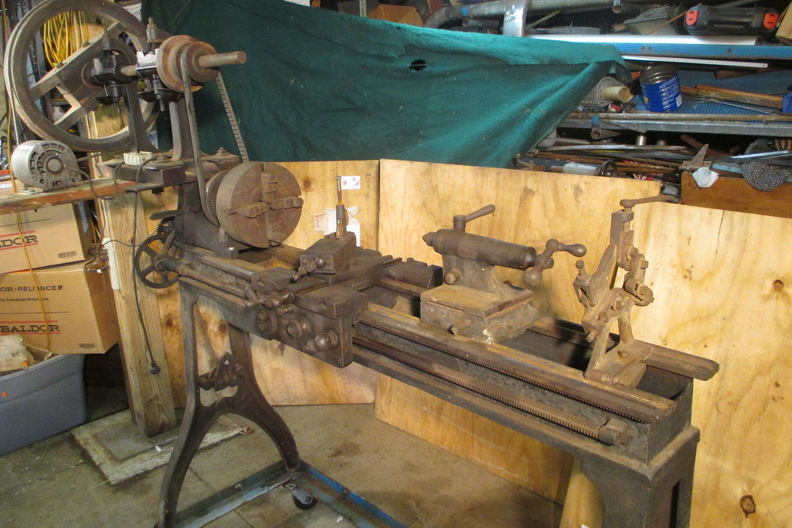 http://antiquemachinery.com/images/000-sheppard-lathe-2.JPG/